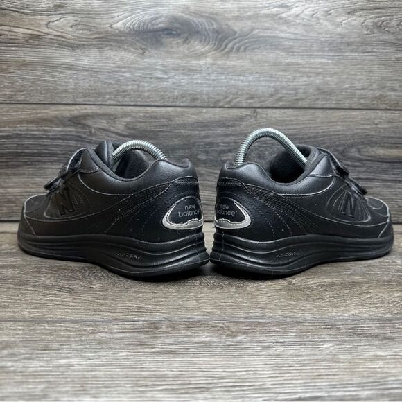 New Balance Black Women's Sneakers - Picture 3 of 11